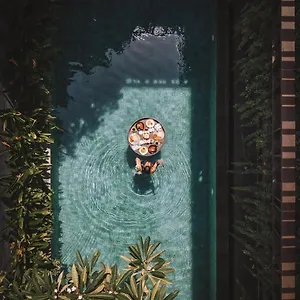 the-kemilau-hotel-villa-canggu.hotelsseminyak.net/